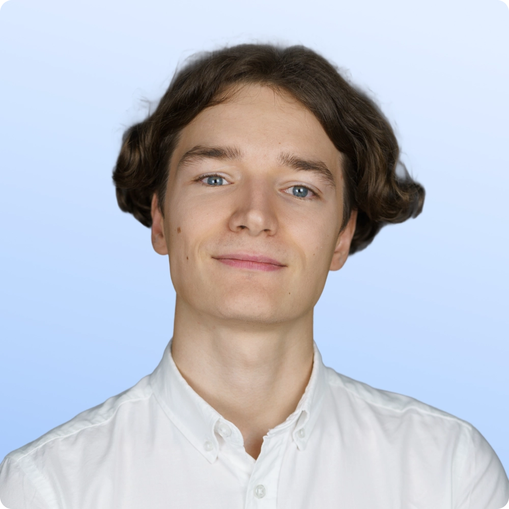 Александр Комиссаров